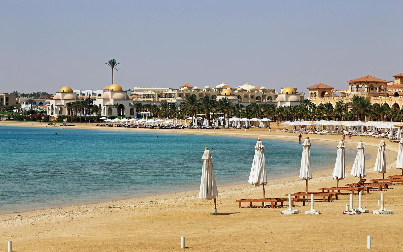 Sahl Hasheesh beach